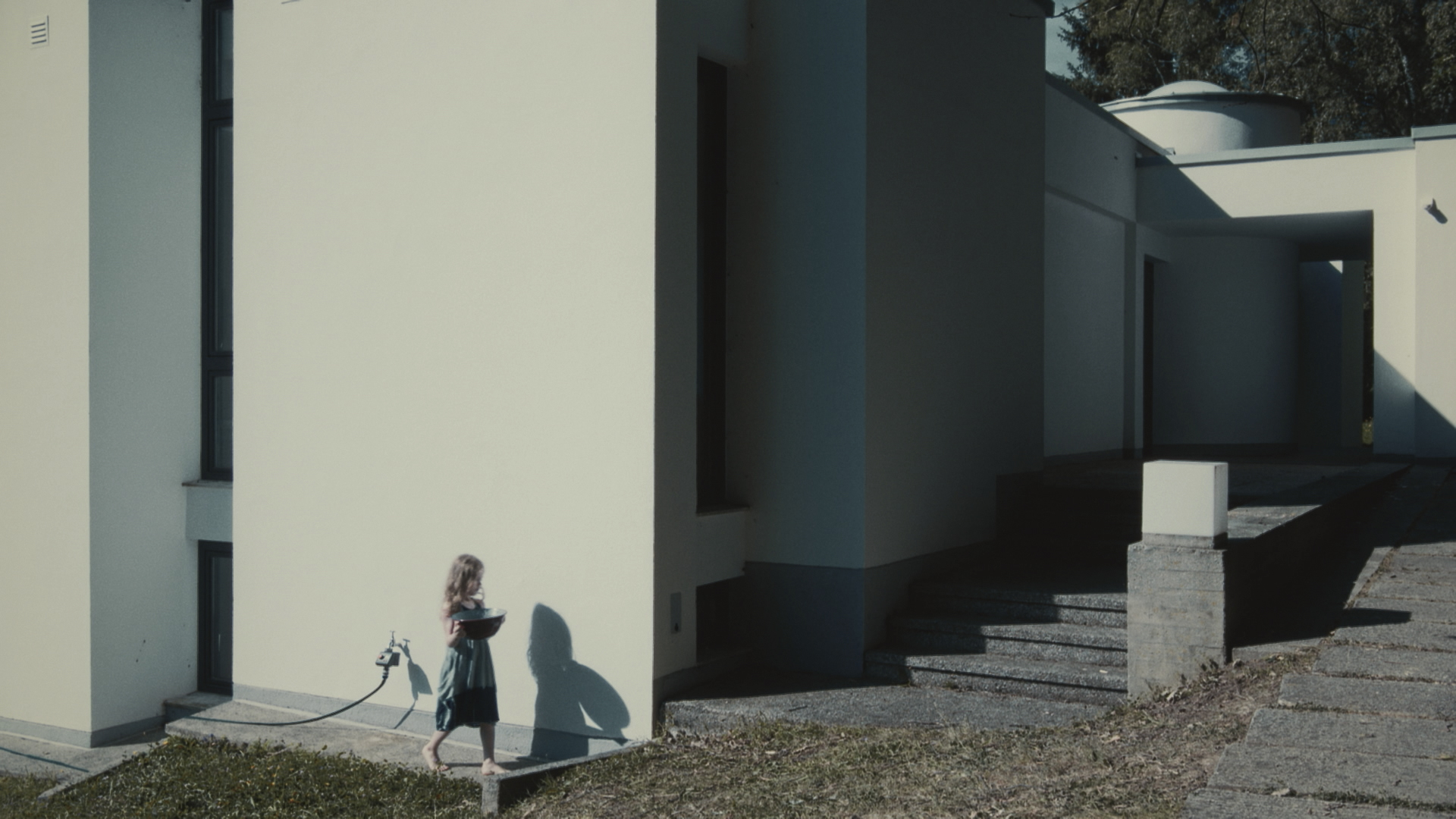 ENEMENE_Still_Nr_1_copyright_Simone-Hart